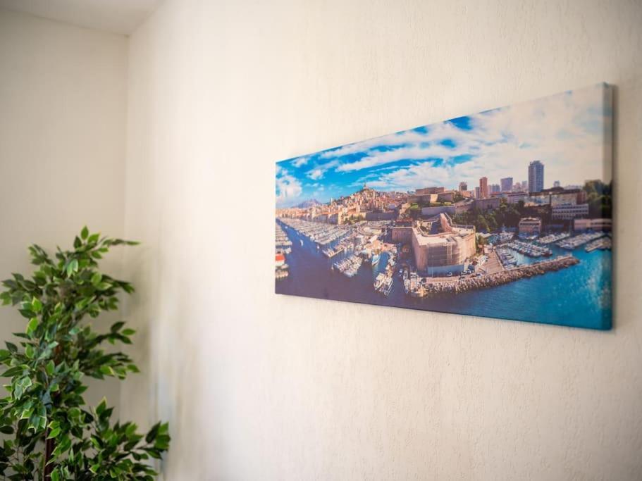 Appartement Tout Equipe A 5 Min De La Gare St Charles Marseilles Exterior foto