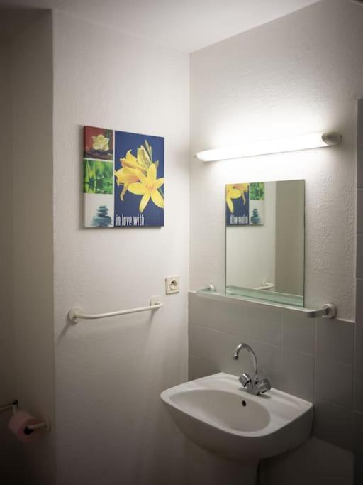 Appartement Tout Equipe A 5 Min De La Gare St Charles Marseilles Exterior foto