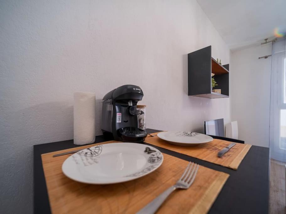 Appartement Tout Equipe A 5 Min De La Gare St Charles Marseilles Exterior foto